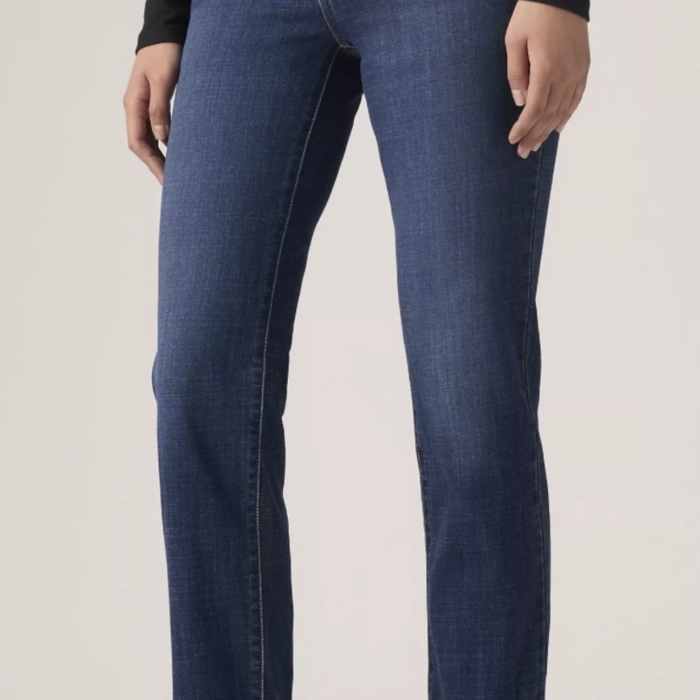 NWT Levi’s Straight Shaping Jeans - Picture 4 of 7